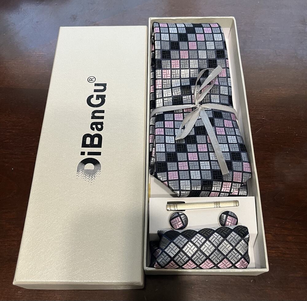 Men’s DiBanGu 4 Pc Silk Necktie Set With Pocket Square Tie Clip Cufflinks